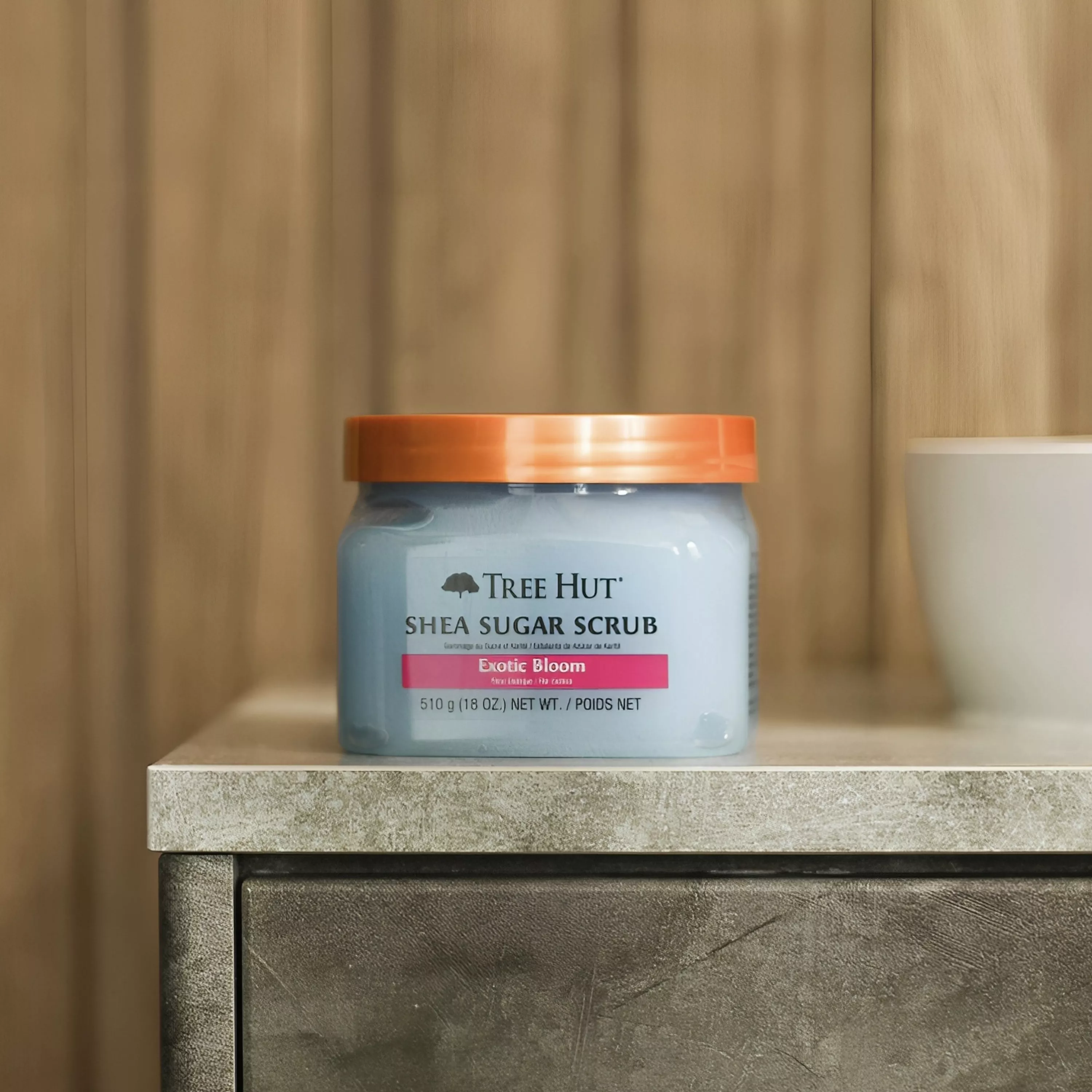 Скраб для тіла з ароматом квітів TREE HUT EXOTIC BLOOM SHEA SUGAR SCRUB