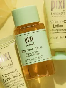 Освітлюючий тонік для обличчя з вітаміном С та феруловою кислотою PIXI Vitamin-C Tonic, 40 ml 