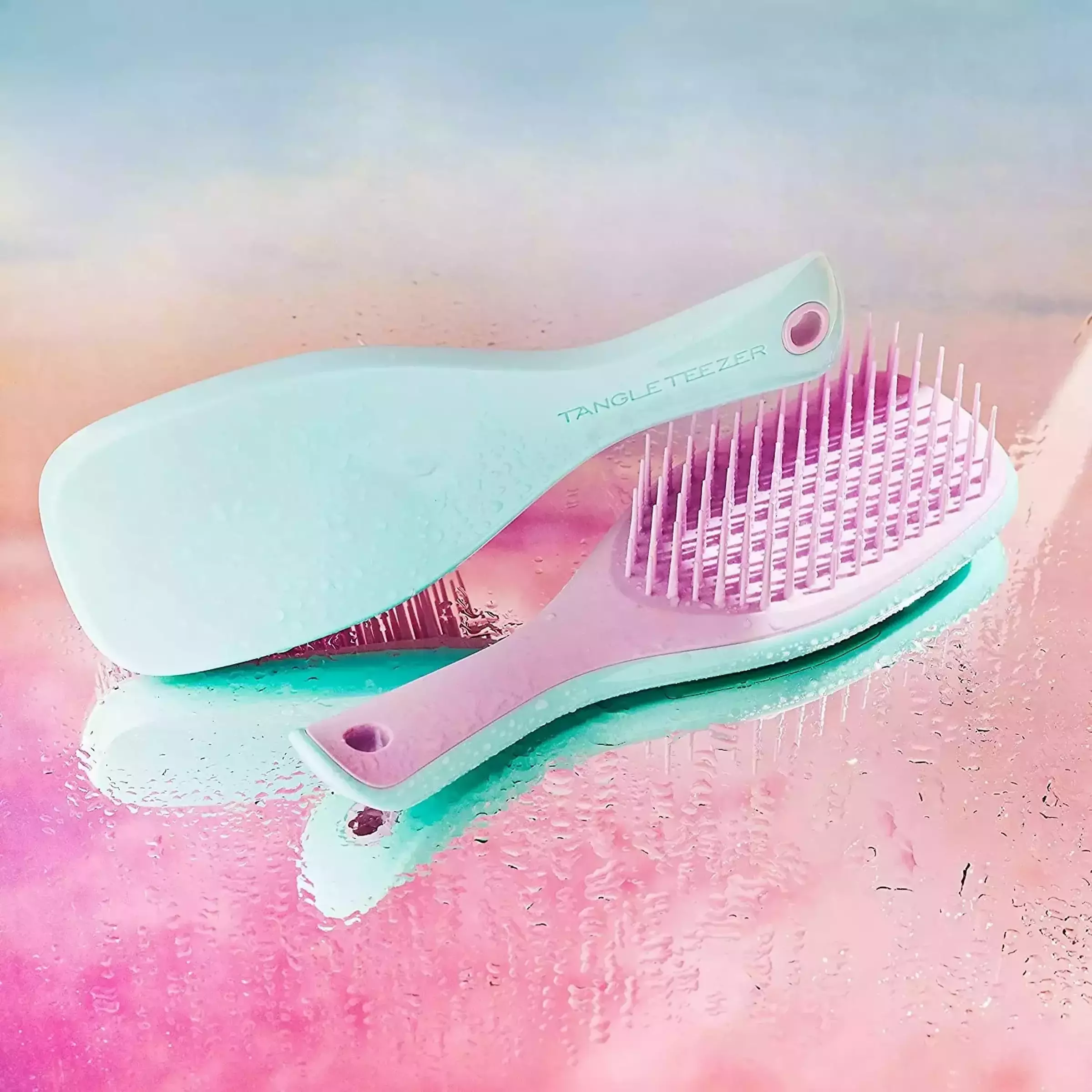 Гребінець для розчісування вологого волосся у міні-форматі TANGLE TEEZER THE WET DETANGLER MINI WISTERIA LEAF 