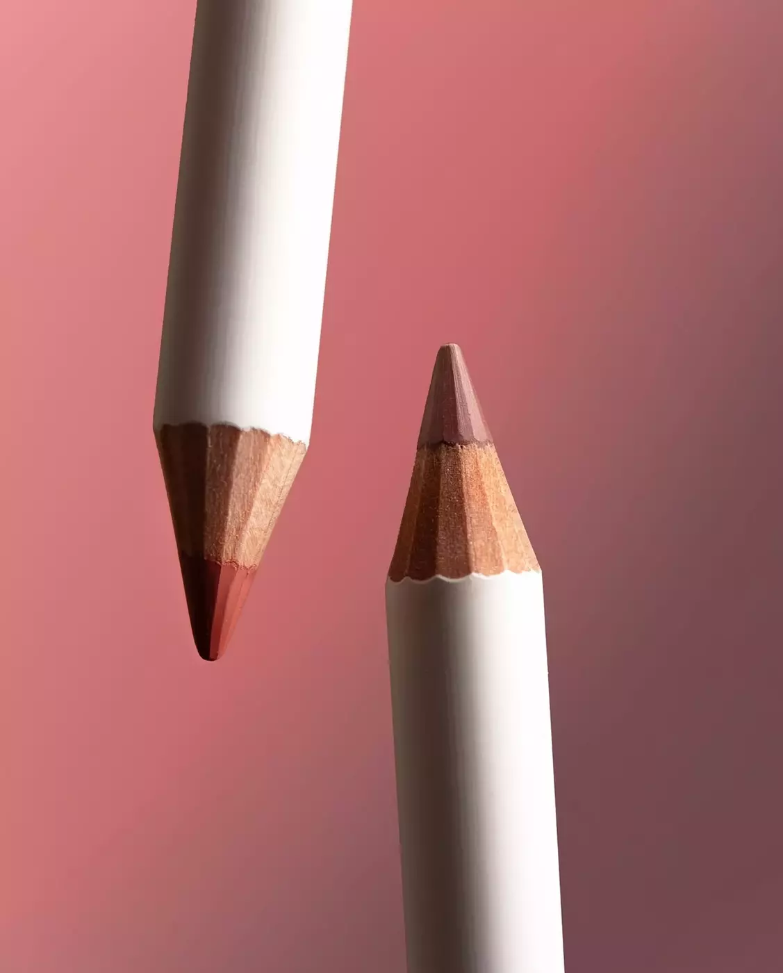 Високопігментований олівець для губ UNICO LIP PENCIL with peptides ROSÉ