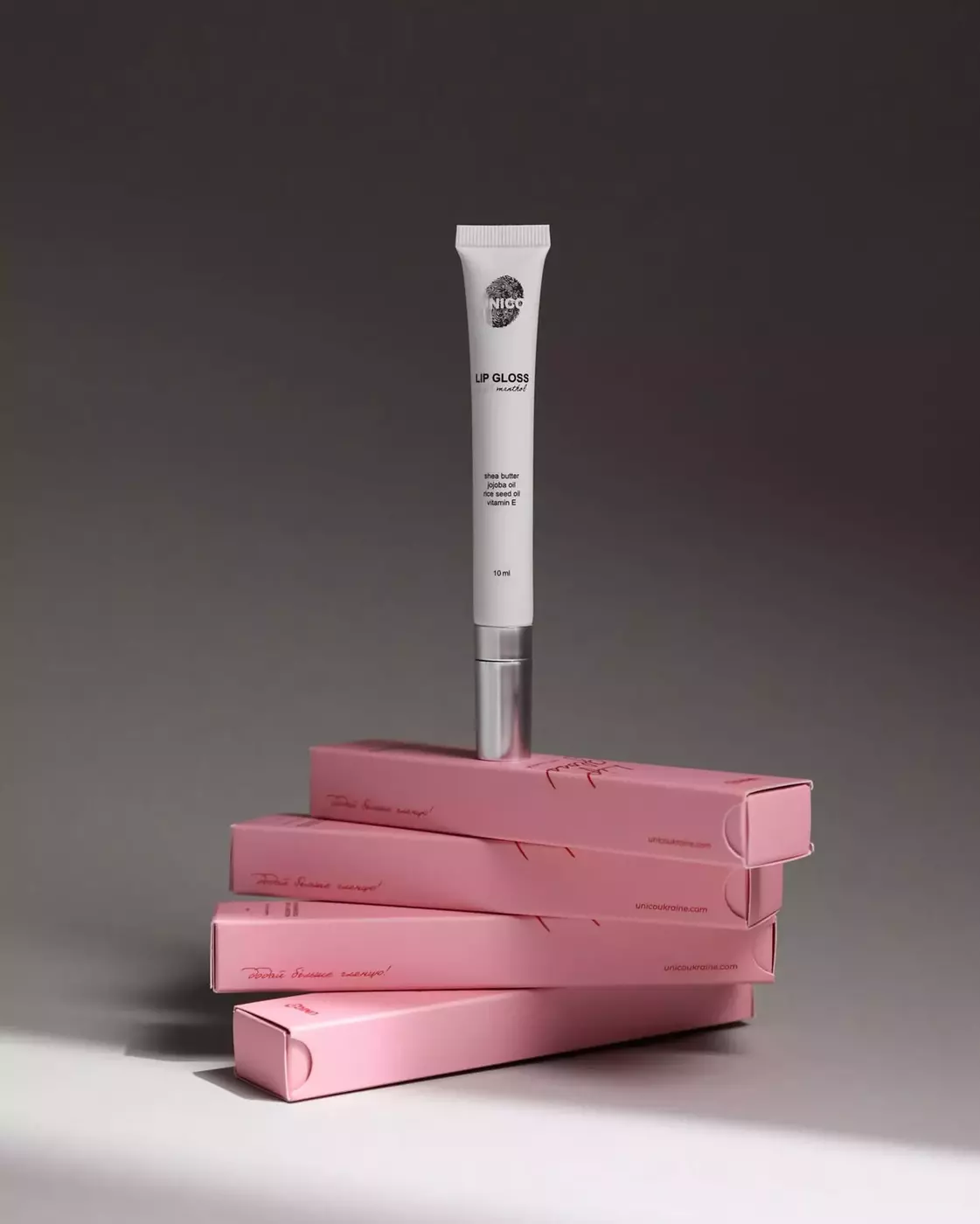 Блиск для губ з ментолом UNICO LIP GLOSS with menthol LACE, 12 ml