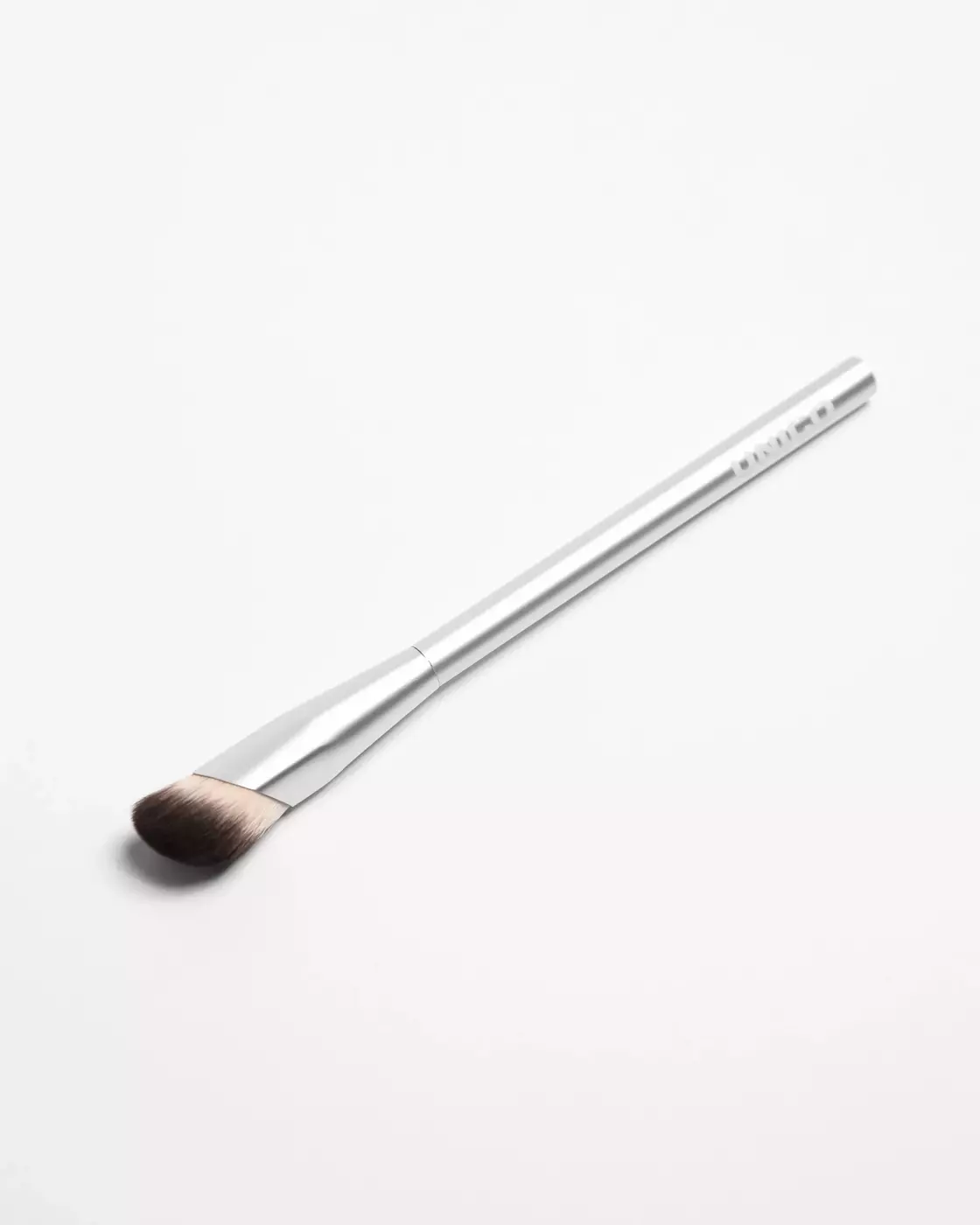 Пензлик для консилера та коректора UNICO Unico Concealer & Corrector Makeup Brush