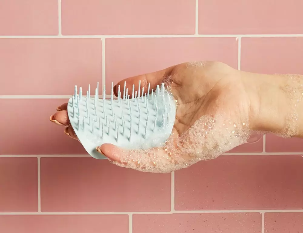 Щітка для масажу голови Tangle Teezer The Scalp Exfoliator and Massager Green Whisper