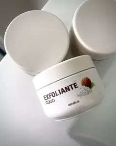 Кокосовий скраб для тіла з олією жодоба Exfoliante Corporal Coco, 250 ml 