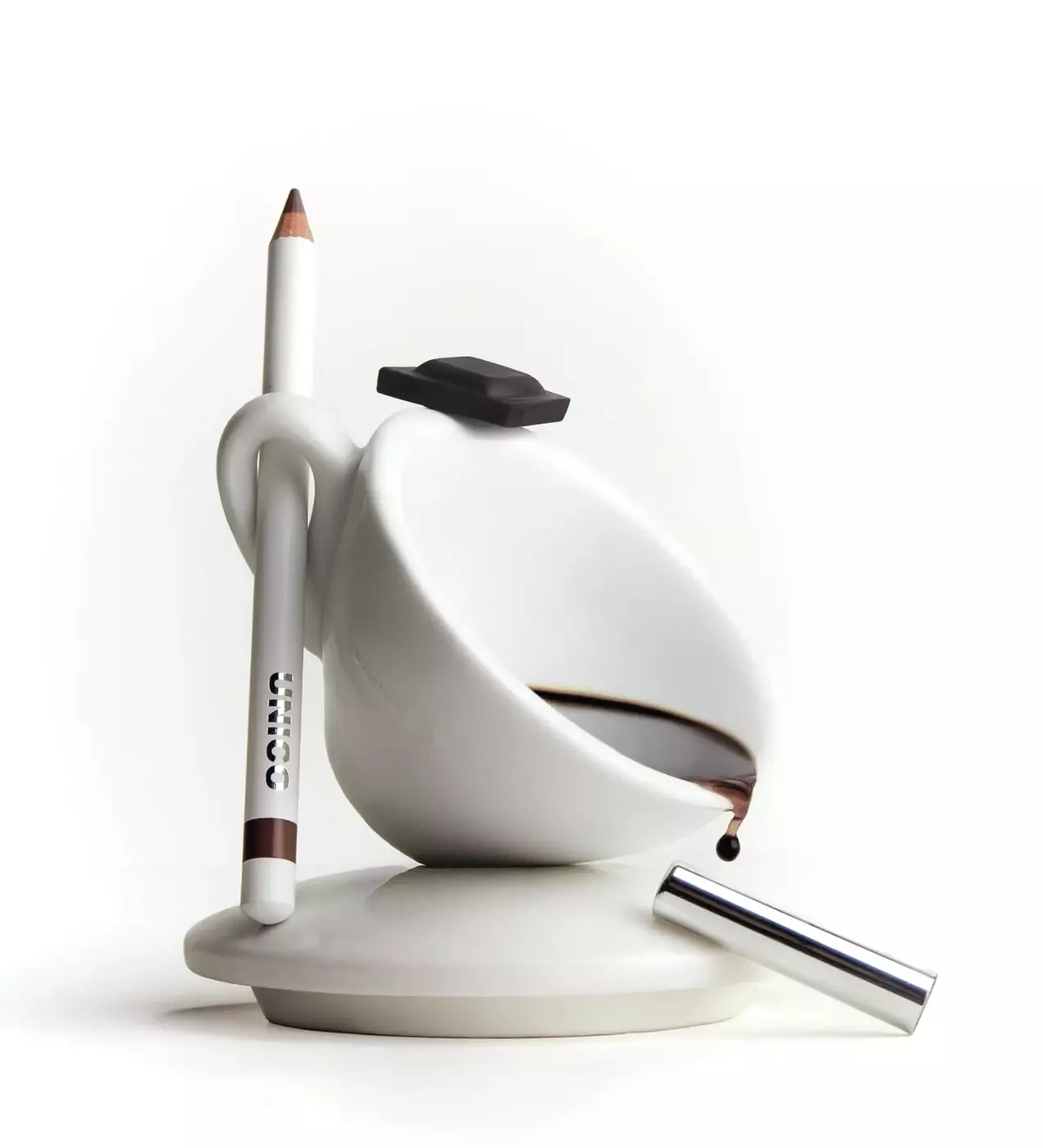 Високопігментований олівець для губ UNICO LIP PENCIL with peptides IDOL