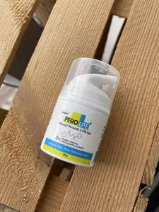 Крем від запалень та вугрів PEROLITE 2,5% BENZOYL PEROXIDE GEL CREAM, 30 мл