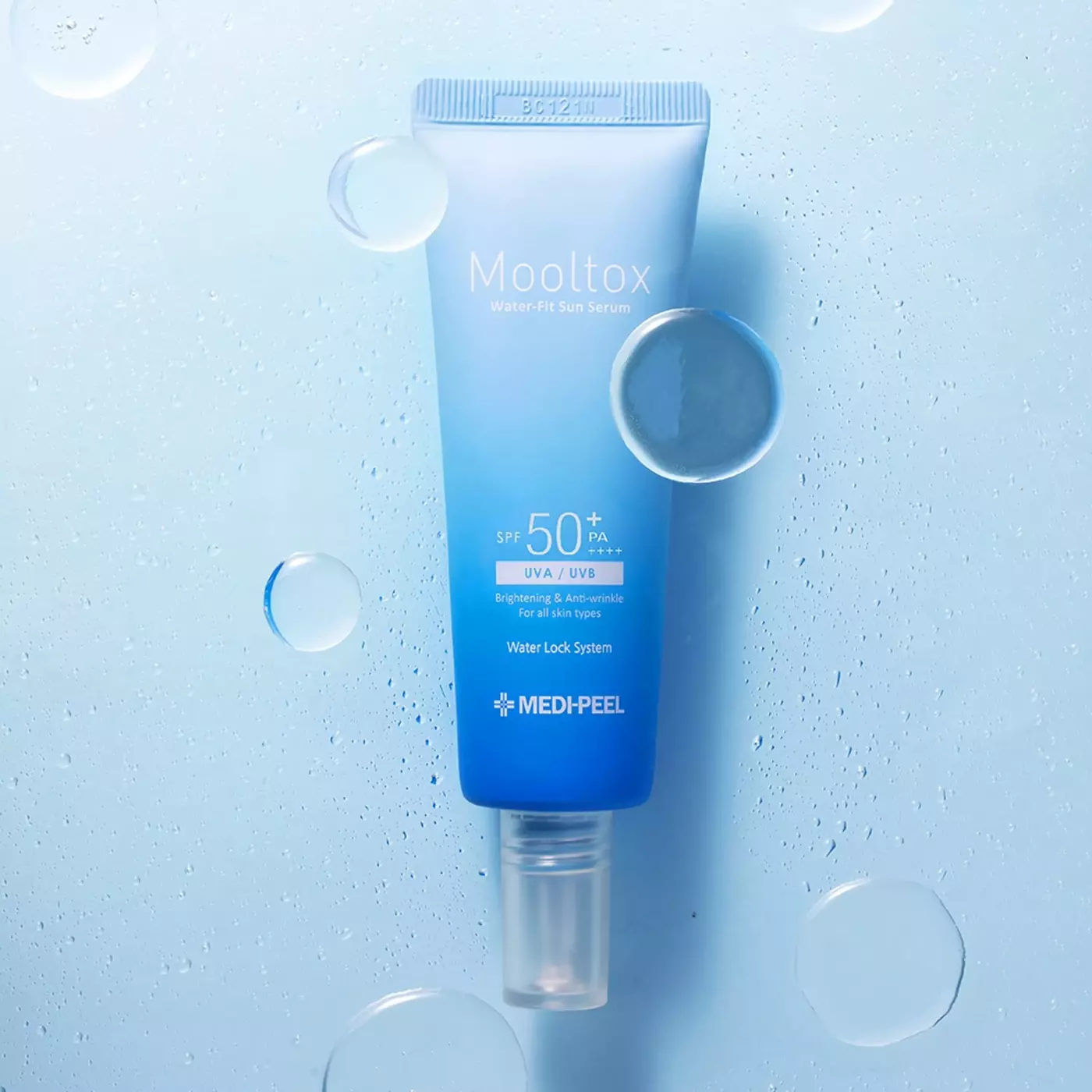 Ультразволожуюча сонцезахисна сироватка Medi-Peel Aqua Mooltox Water-Fit Sun SPF 50+/PA++++,  50 мл